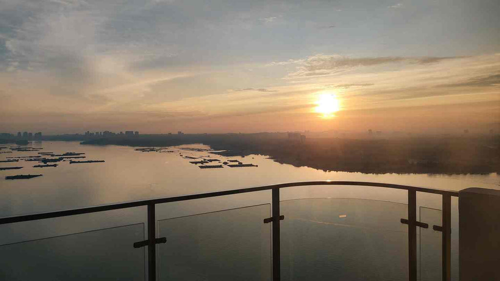 Japanese Tatami 2BR | Panoramic Sunset Sea View | Free Parking | Danga Bay